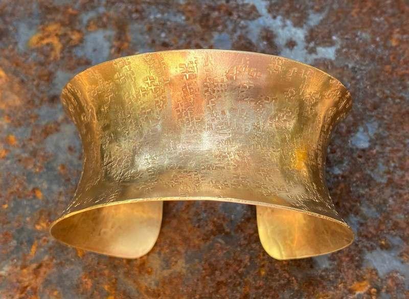 Click to view the work of Visitwimberley.com's Featured Artist, Suzanne Oliver