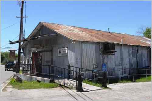 Cheatham Street Warehouse
